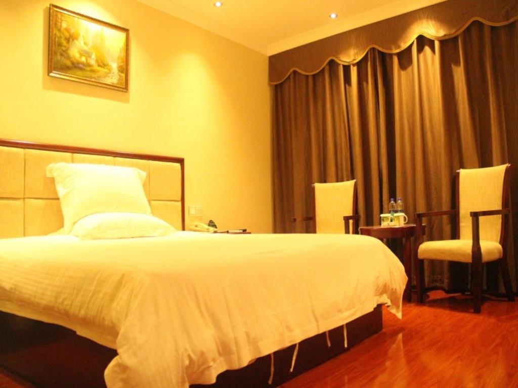 Greentree Inn Guangzhou Panyu Chimelong Happy World Business Hotel Kamer foto