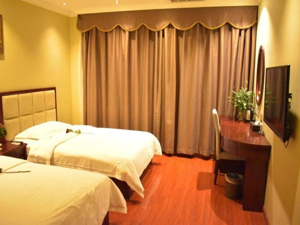 Greentree Inn Guangzhou Panyu Chimelong Happy World Business Hotel Buitenkant foto