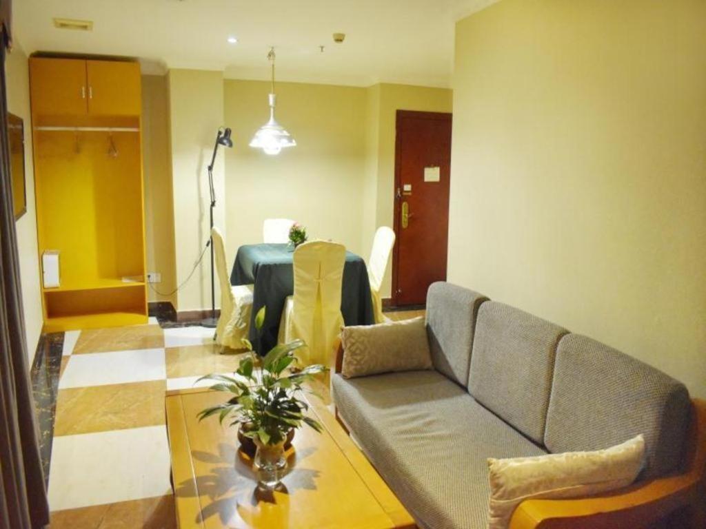 Greentree Inn Guangzhou Panyu Chimelong Happy World Business Hotel Buitenkant foto