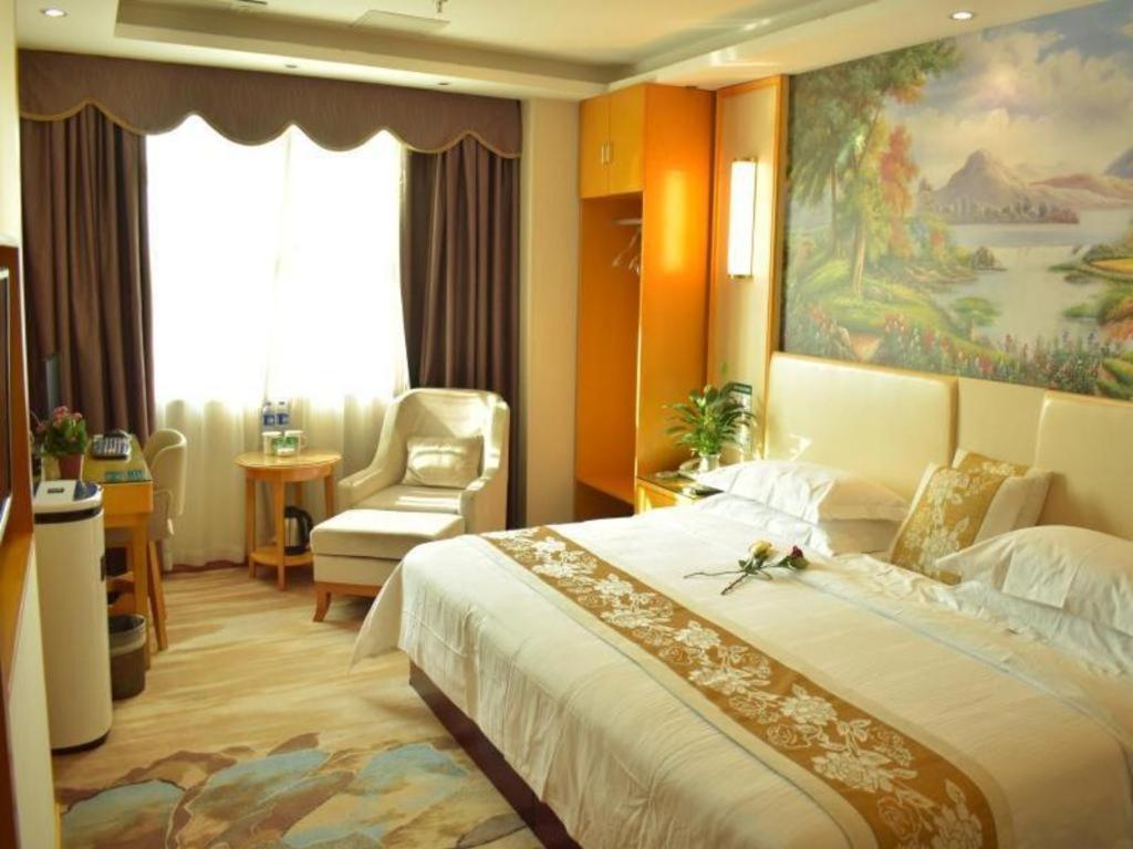 Greentree Inn Guangzhou Panyu Chimelong Happy World Business Hotel Buitenkant foto