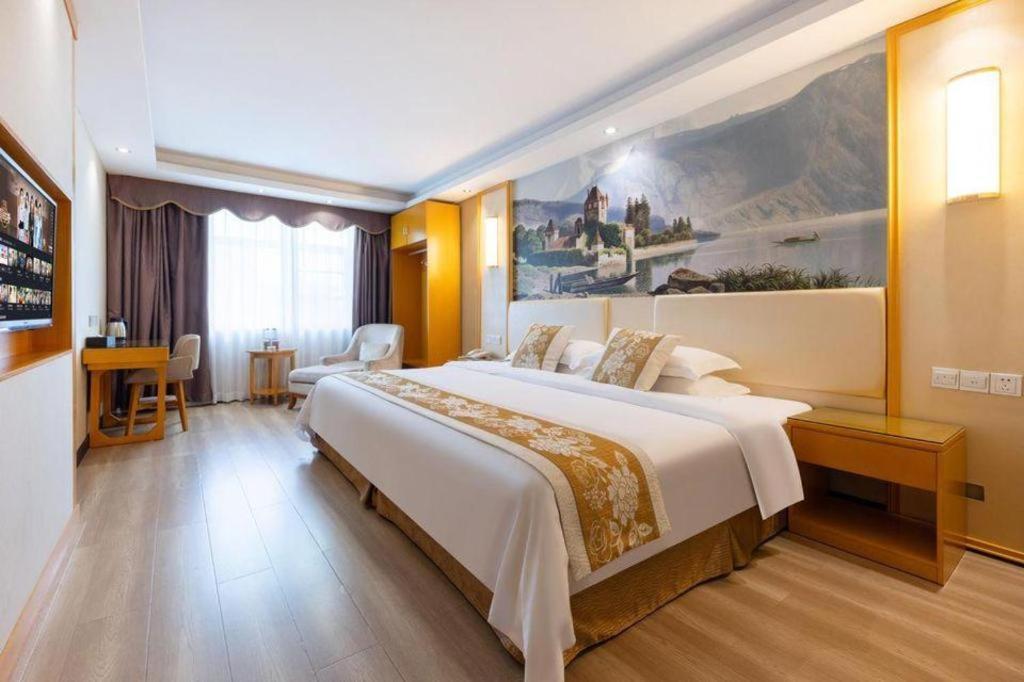 Greentree Inn Guangzhou Panyu Chimelong Happy World Business Hotel Buitenkant foto